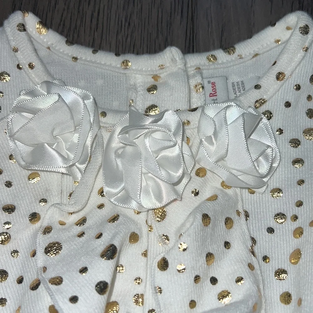 NWT Gold polkadot/ruffle longsleeve dressy shirt with matching  ruffle leggings